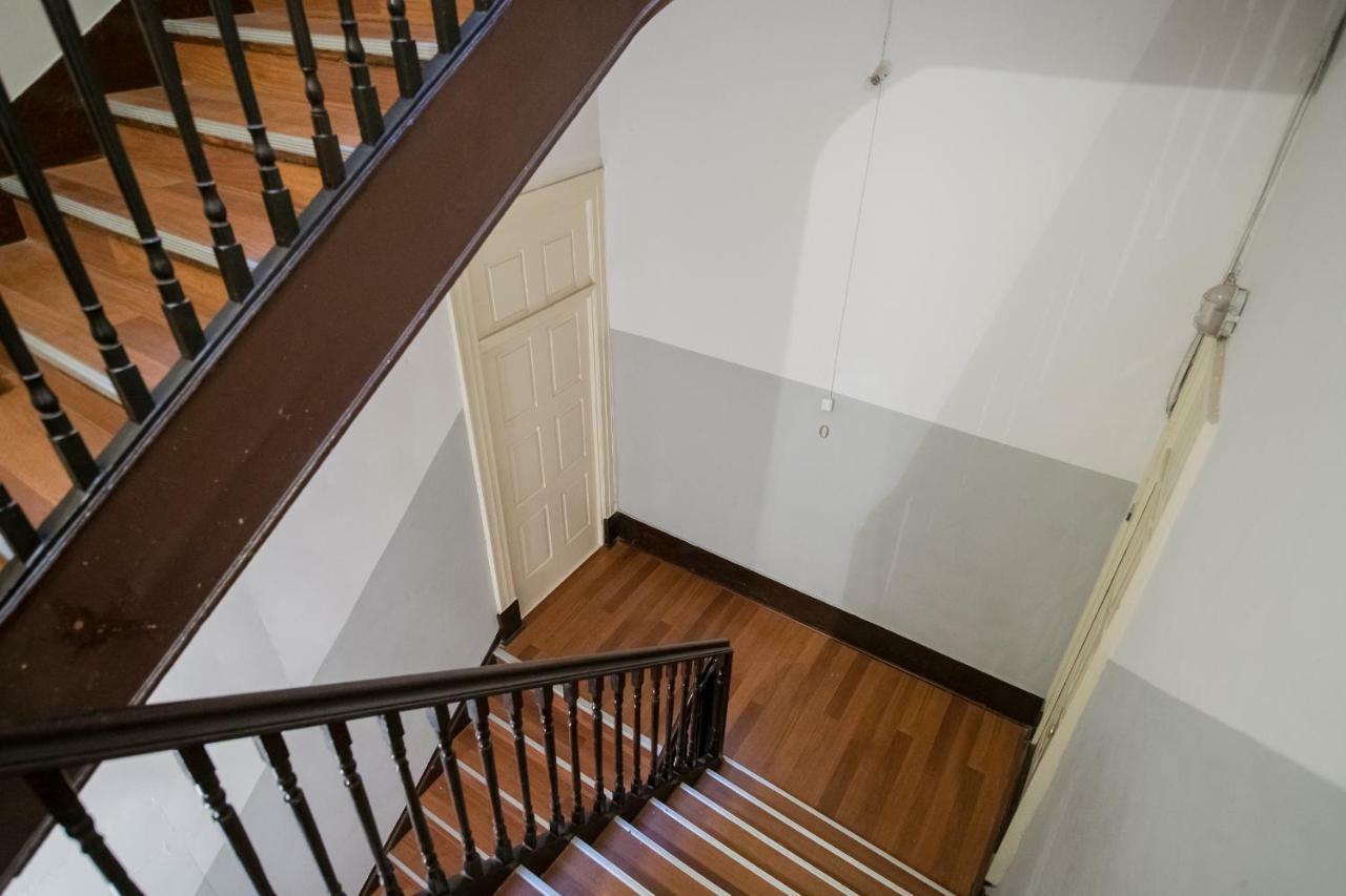 Baixa24 •p1l• Amplo Estudio Na Baixa Com Varanda Appartamento *